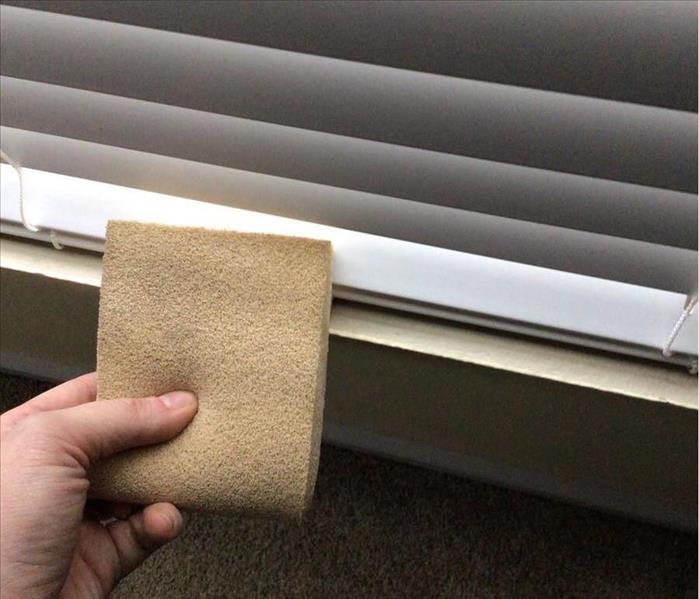 wet clean sponge for blinds after fire damage